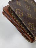 Louis Vuitton Monogram Zippy Wallet