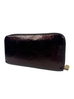 Louis Vuitton Vernis Monogram Zippy Wallet