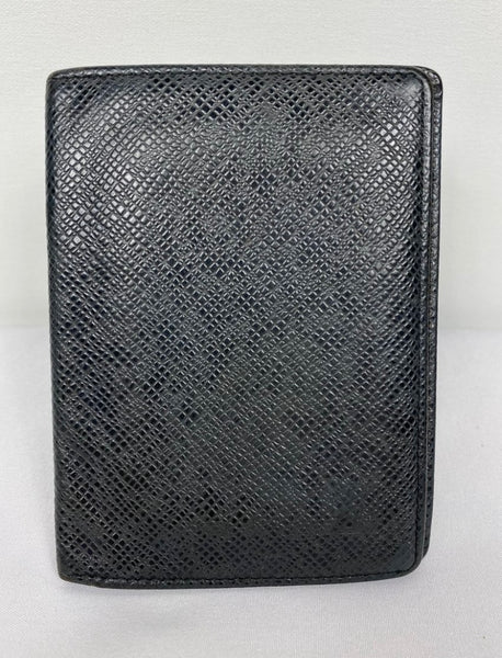 Louis Vuitton Taiga Leather Card Holder